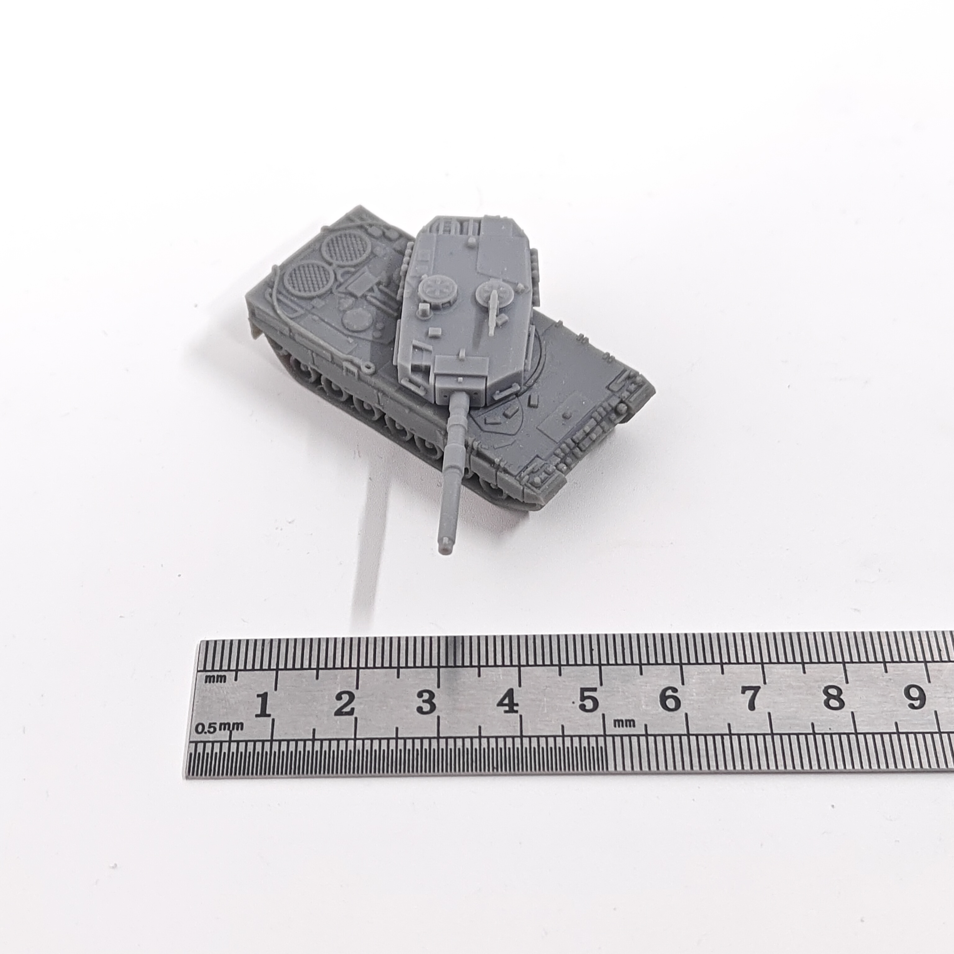 Model Kit Warhammer - 1/144 Scale Leopard 2 Main Battle