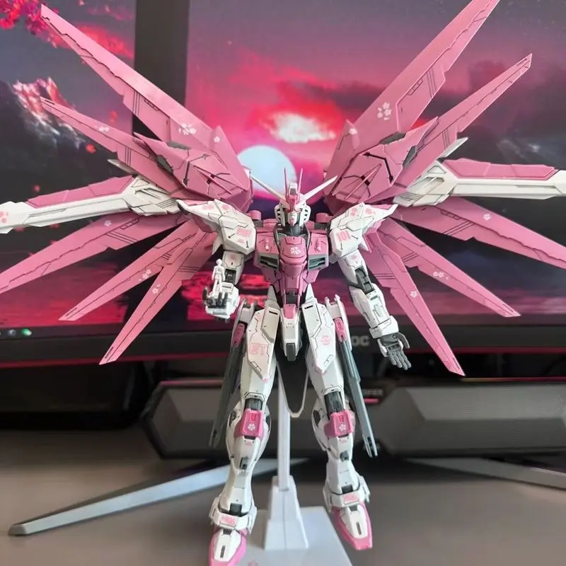 Model Kit Gundam Wing - New Freshman Freedom Zgmf-X10a Hg 1/144